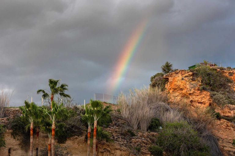 Rainbow in Nerja, Spanien.