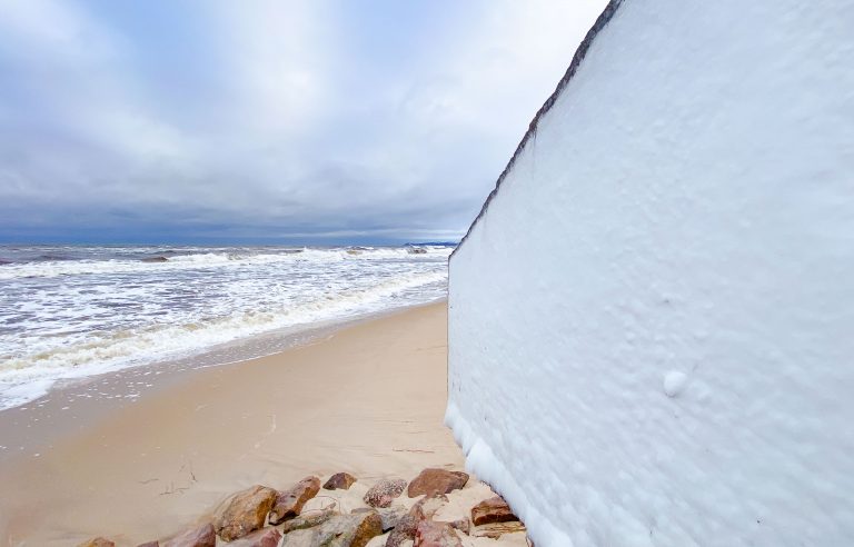 Ice wall / 3629