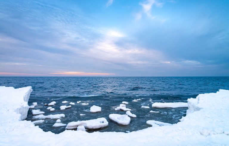 Block of ice / 5688